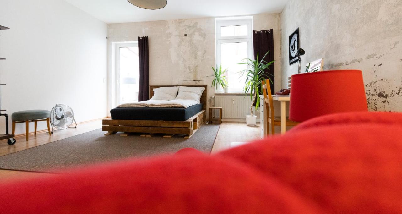 230 M2 Loft Mit Eigenem Wintergarten Mit Tischtennis & Dart, Kostenloser Parkplatz Erfurt Esterno foto