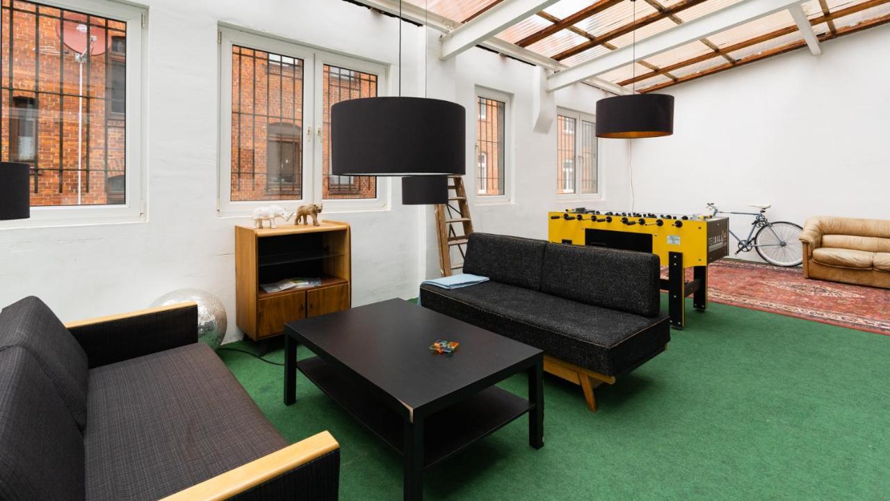 230 M2 Loft Mit Eigenem Wintergarten Mit Tischtennis & Dart, Kostenloser Parkplatz Erfurt Esterno foto