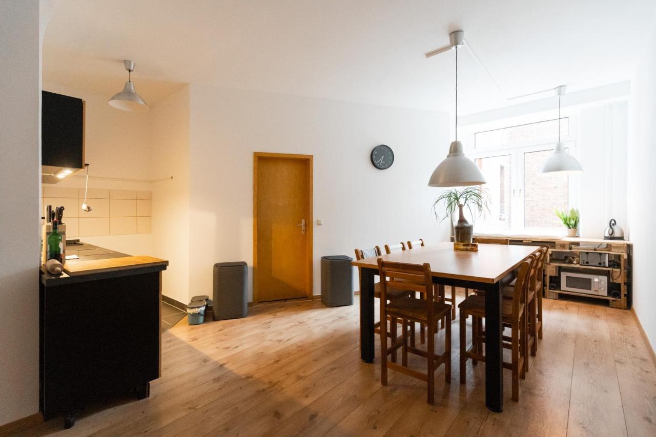 230 M2 Loft Mit Eigenem Wintergarten Mit Tischtennis & Dart, Kostenloser Parkplatz Erfurt Esterno foto
