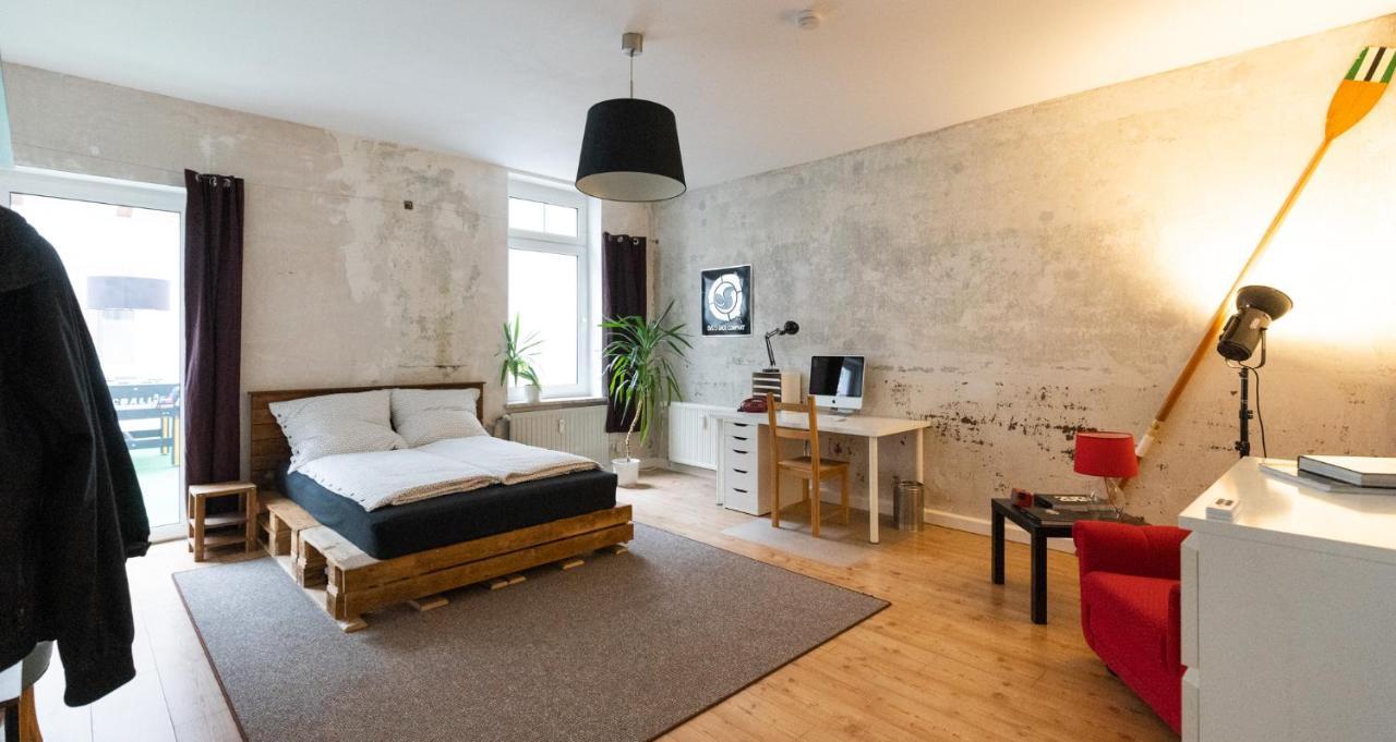 230 M2 Loft Mit Eigenem Wintergarten Mit Tischtennis & Dart, Kostenloser Parkplatz Erfurt Esterno foto