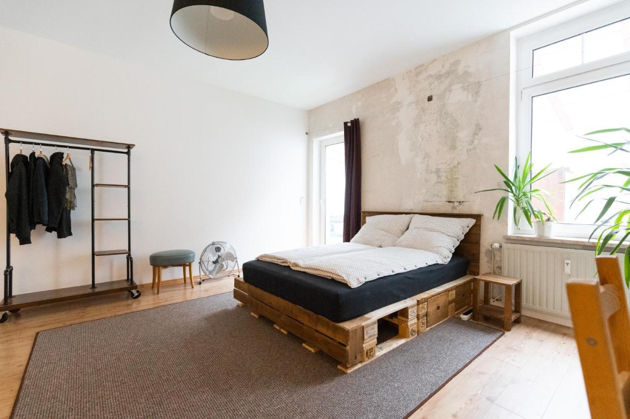 230 M2 Loft Mit Eigenem Wintergarten Mit Tischtennis & Dart, Kostenloser Parkplatz Erfurt Esterno foto